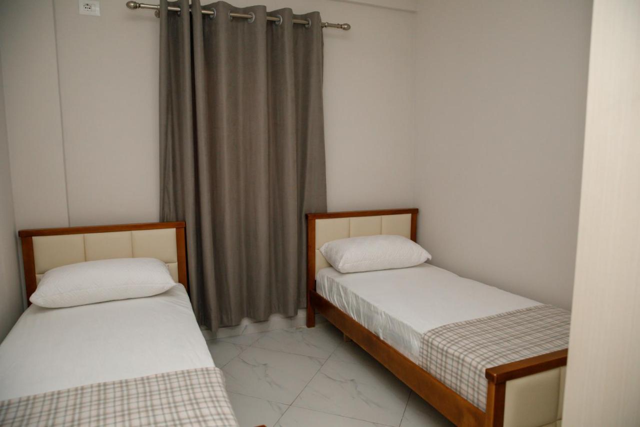 Logli Apartments Gjirokaster Exterior photo